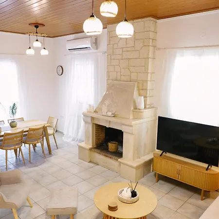 Eftychiahouse Vila *