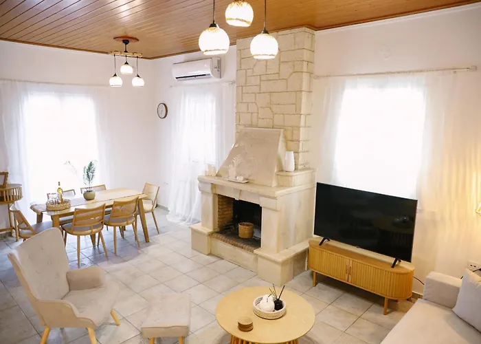 Eftychiahouse Villa *